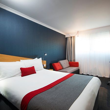 Holiday Inn Express Birmingham Oldbury By Ihg Dış mekan fotoğraf