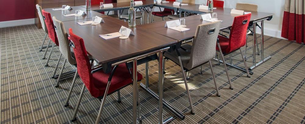 Holiday Inn Express Birmingham Oldbury By Ihg Dış mekan fotoğraf