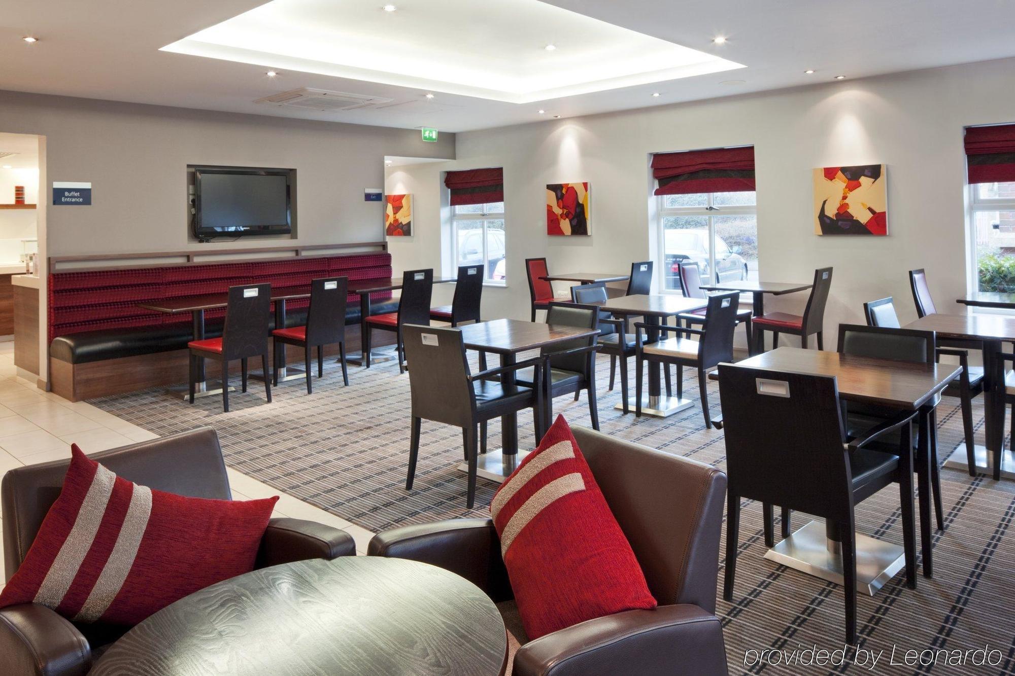 Holiday Inn Express Birmingham Oldbury By Ihg Dış mekan fotoğraf