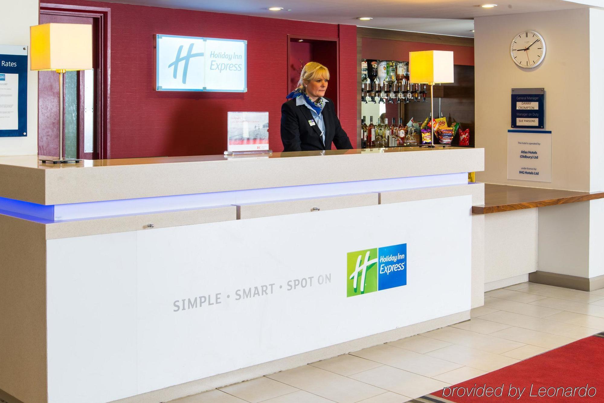 Holiday Inn Express Birmingham Oldbury By Ihg Dış mekan fotoğraf