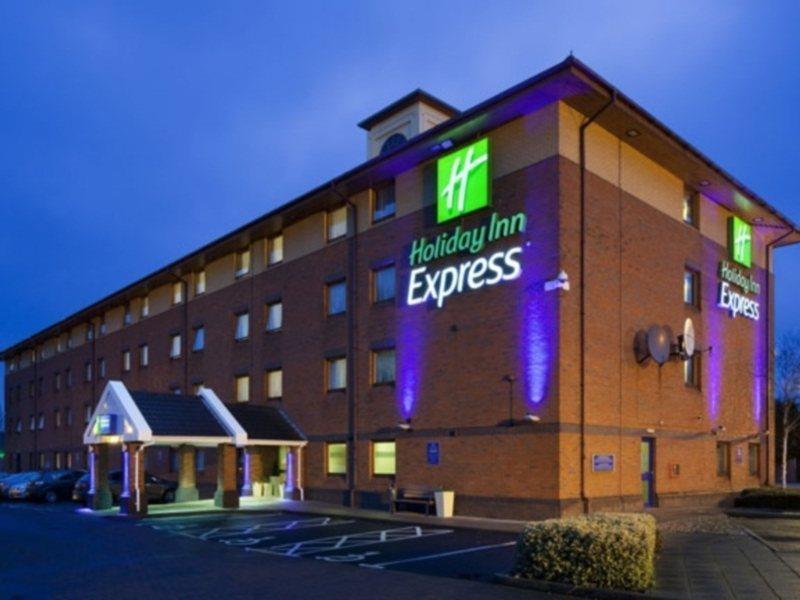 Holiday Inn Express Birmingham Oldbury By Ihg Dış mekan fotoğraf