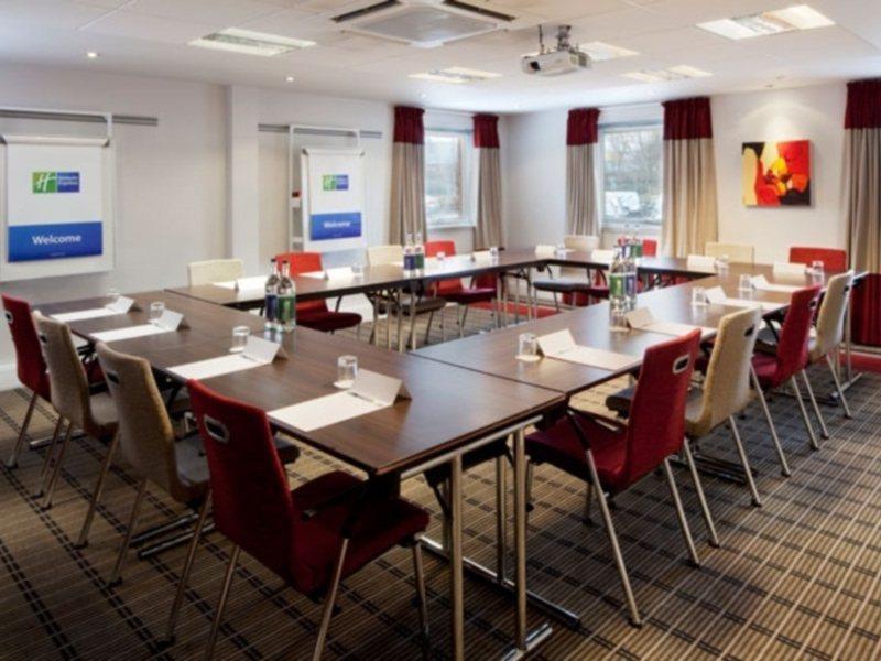 Holiday Inn Express Birmingham Oldbury By Ihg Dış mekan fotoğraf