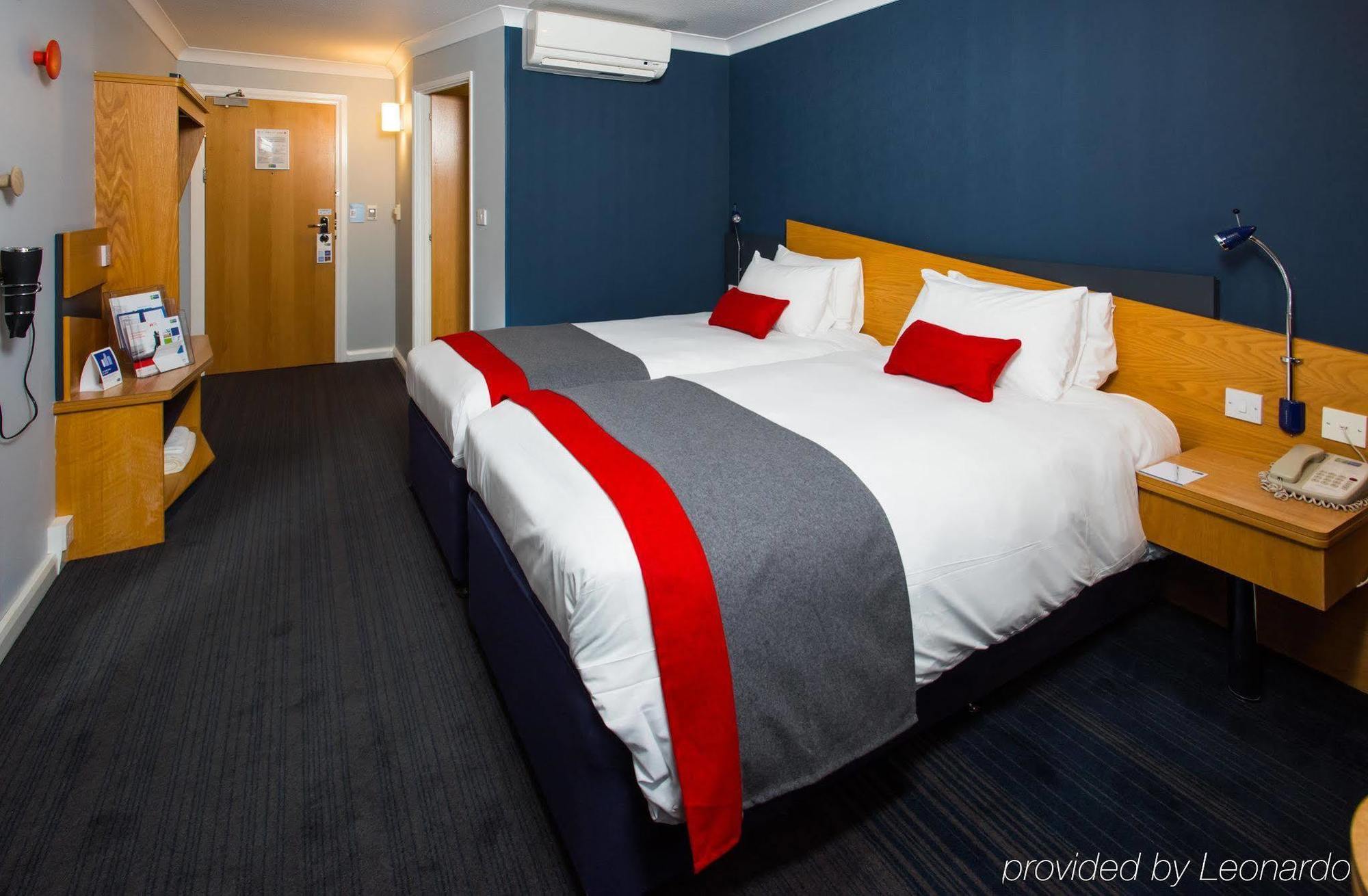 Holiday Inn Express Birmingham Oldbury By Ihg Dış mekan fotoğraf